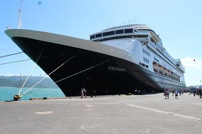 First-cruise-ships-dock-at-nha-trang-da-nang-917426-4027033205.jpg